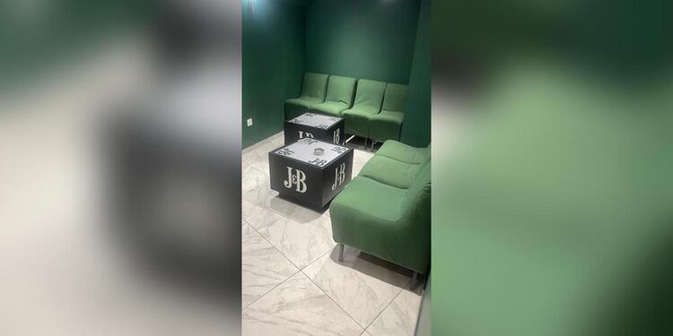 Bar Club Piou Piou, bar