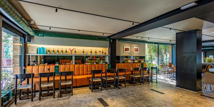 Monsart Gastrobar, bar