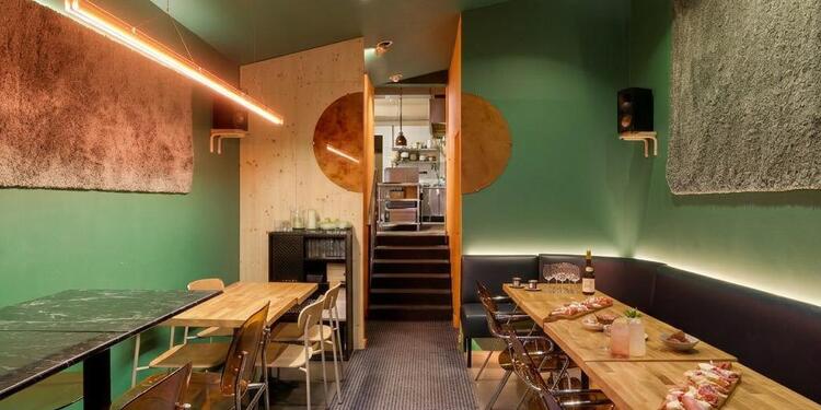 L'Heure du Singe, bar