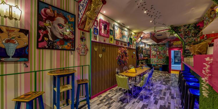 Insolente Mad DecoCafe - Cafetería la Latina Madrid., bar