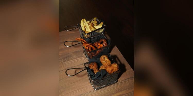 DOCTA LOMITERIA, bar