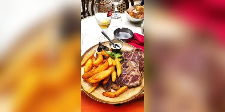 Le Toucan Café, bar