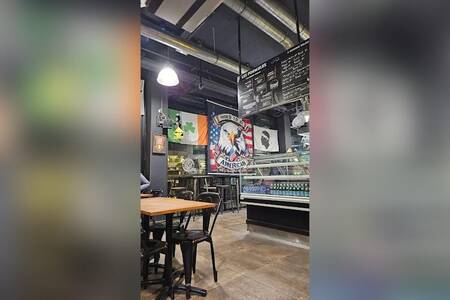 Tabac - Brasserie Pizzéria Le 100 Pression, Restaurant Aix-en-Provence Les Milles #0