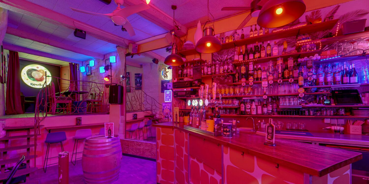 HypnoBar, bar