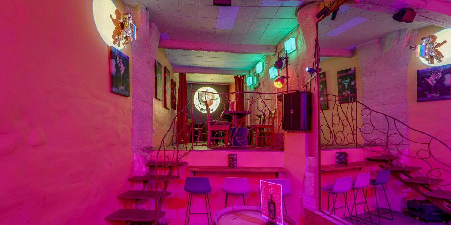HypnoBar, bar