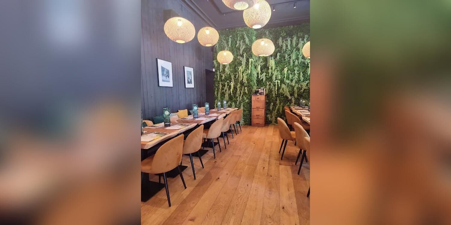 Green mango, restaurant