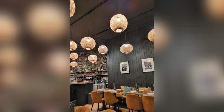 Green mango, restaurant