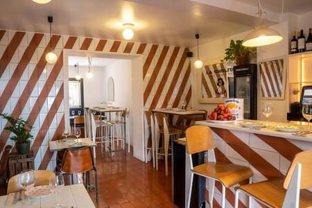 La Cholita, Bar Barcelona Nou Barris #0