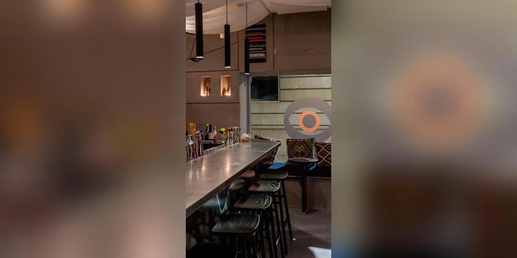 Pareidolia, restaurant