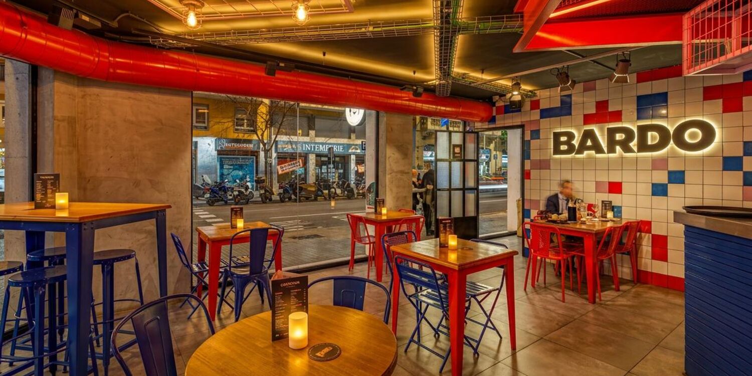 Bardo Lomiteria, bar