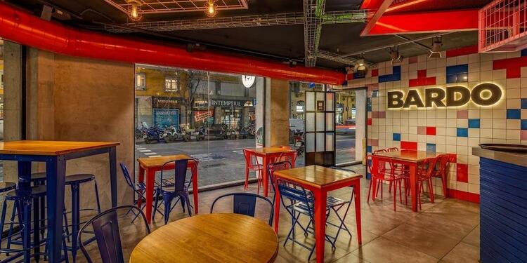 Bardo Lomiteria, bar