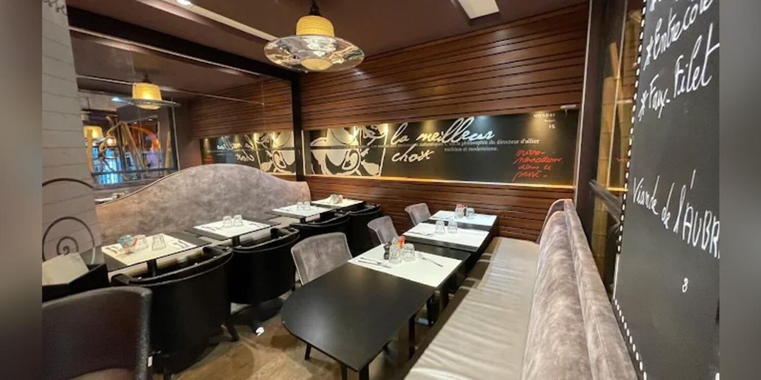 Dupont Versailles, bar