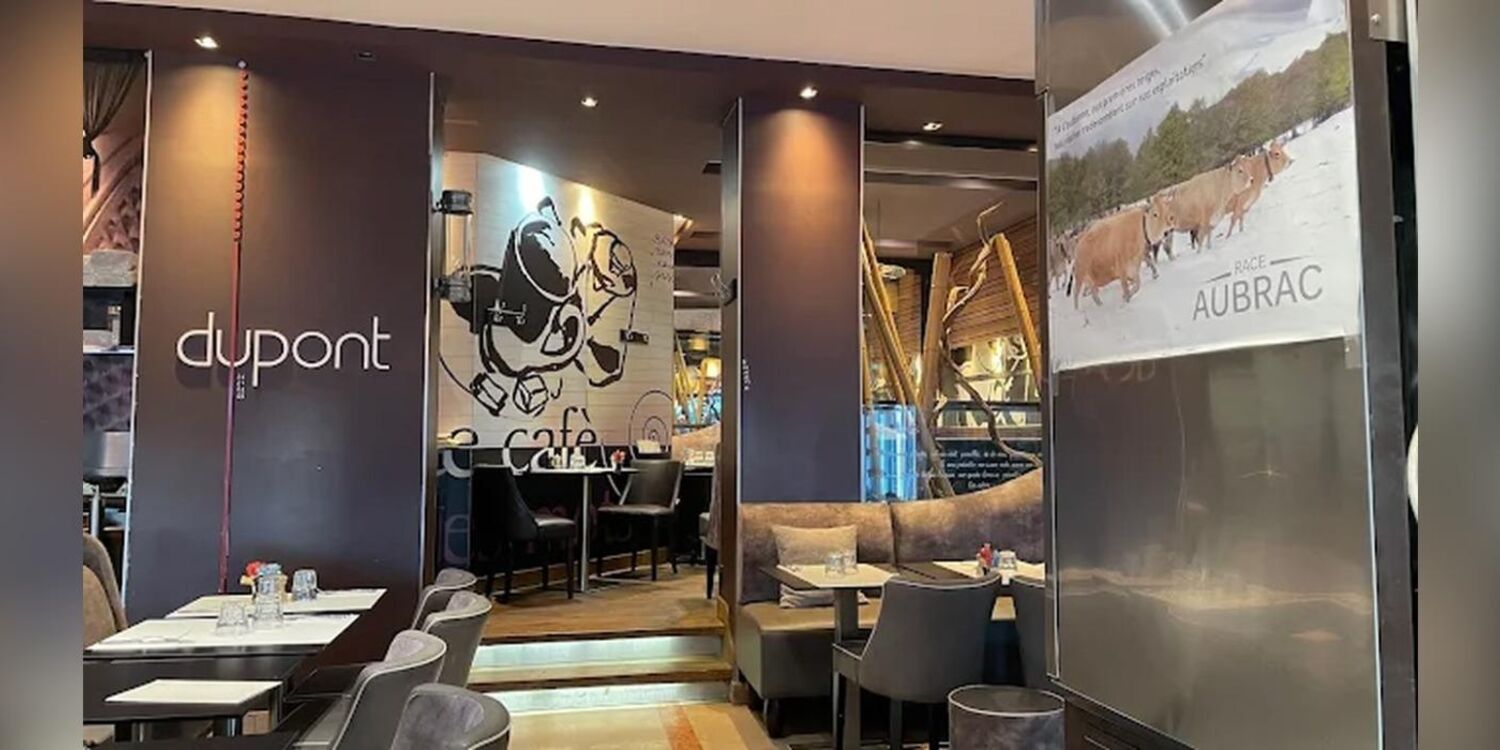 Dupont Versailles, bar