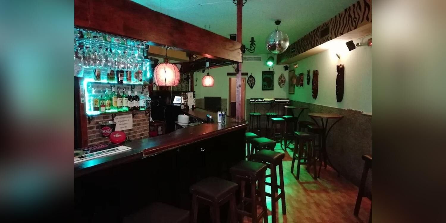 Bella B Afro Music Bar, bar