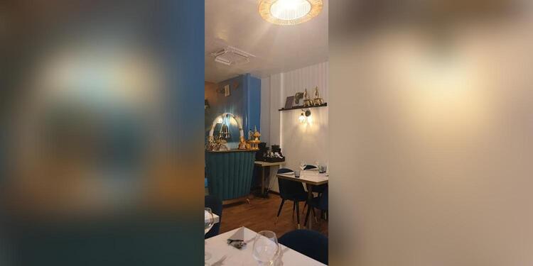 White lotus, restaurant