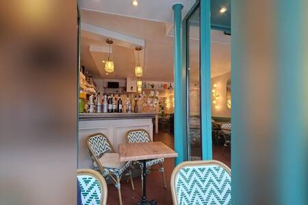 Le Carré, Bar Versailles Notre-Dame #0