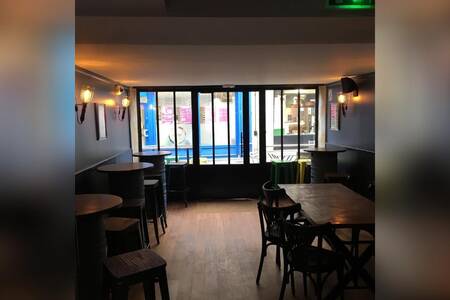 Chez Bichette, Bar Versailles  #0