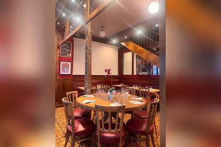 Cantal 15, Bar Paris Necker #0