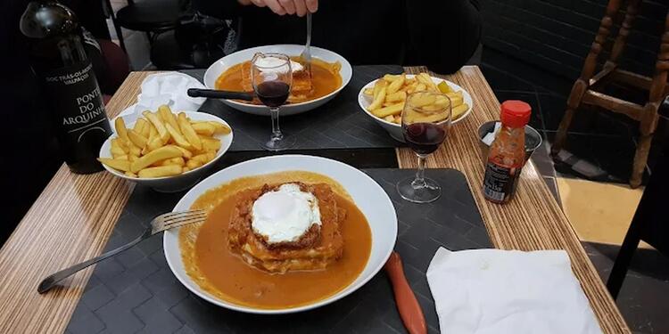 Bar Restaurant ESTORIL, restaurant