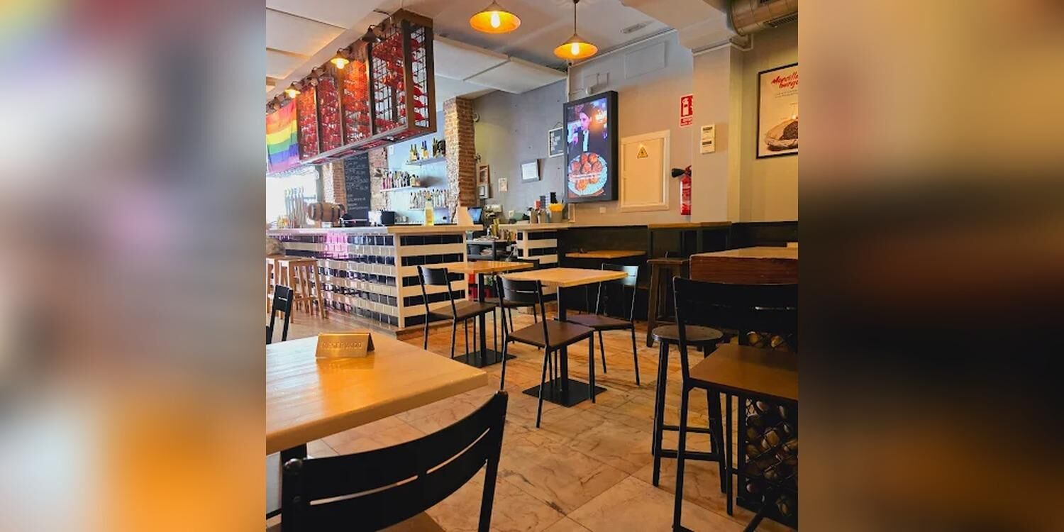 Velarde 13 "Casa de especialidades", bar