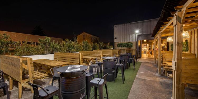 La Part des Anges, bar