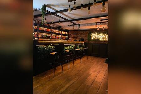 Marilyn's Pub aubagne, Bar Auriol  #0