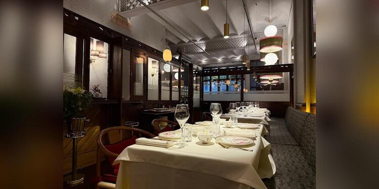 Grupo China Crown, restaurant