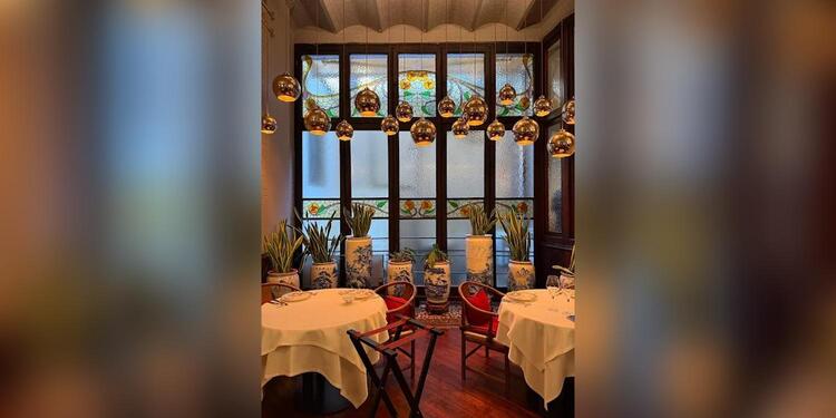 Grupo China Crown, restaurant