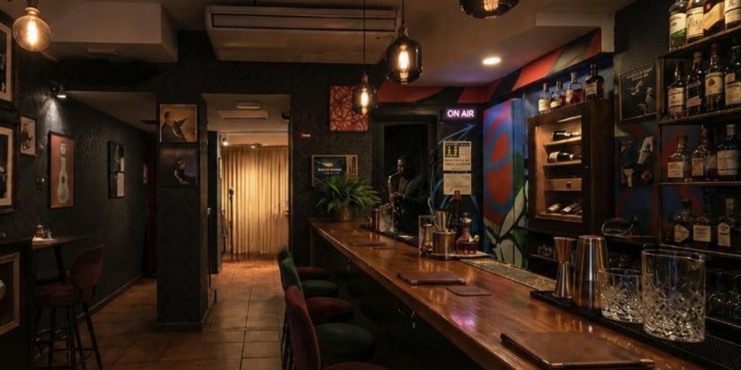 MacanudoS, bar