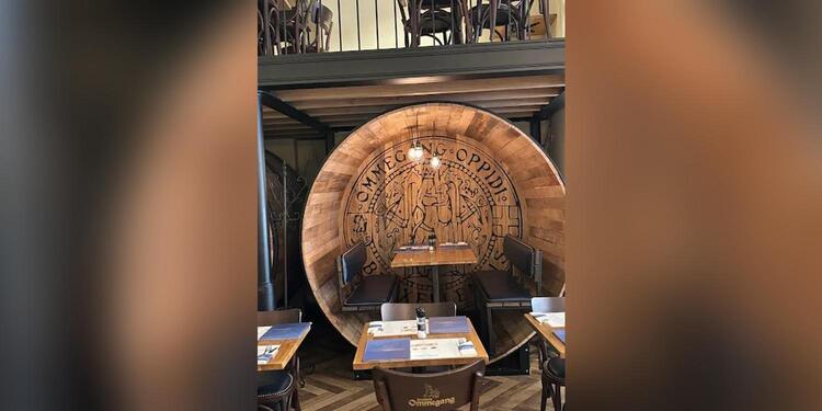 Brasserie Ommegang, bar