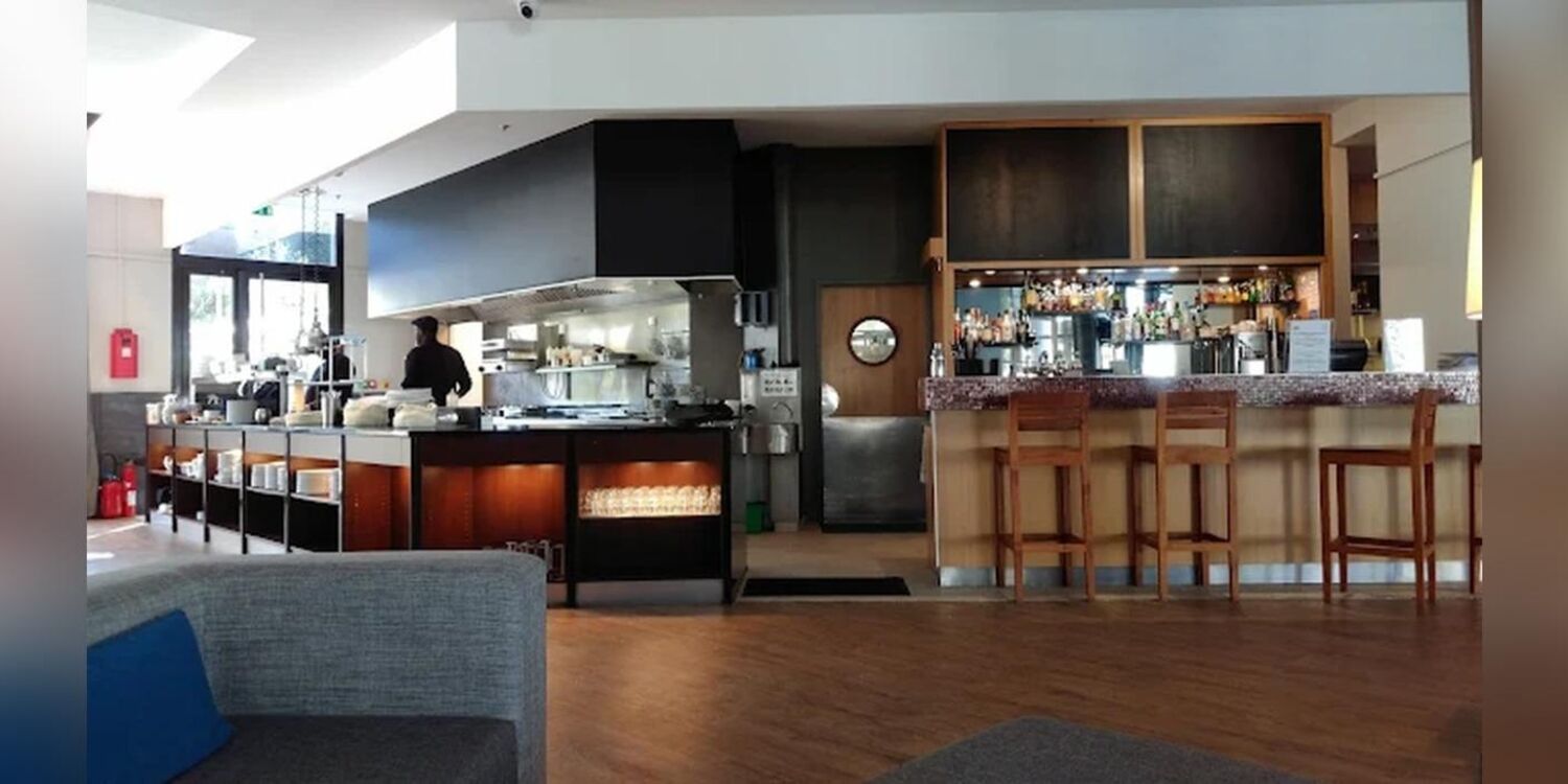 Courtyard Paris la Défense West-Colombes, bar