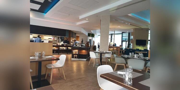 Courtyard Paris la Défense West-Colombes, bar