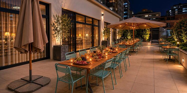 Courtyard Kitchen & Bar, bar