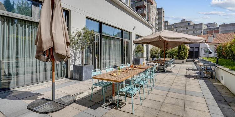 Courtyard Kitchen & Bar, bar