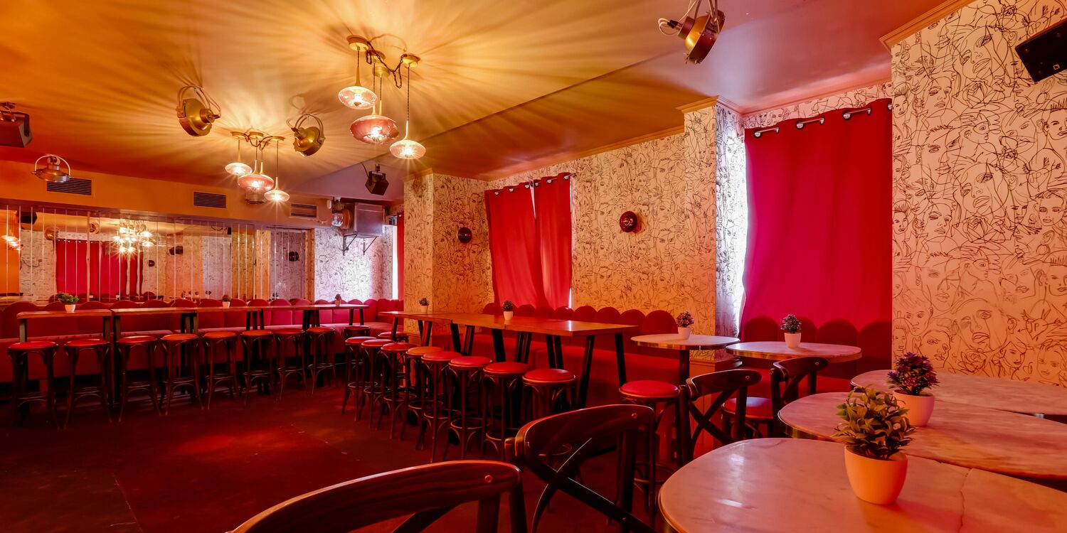 Cha Cha Pub, bar