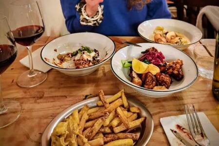 LABESS (Piano perché), Restaurant Paris Montmartre #0