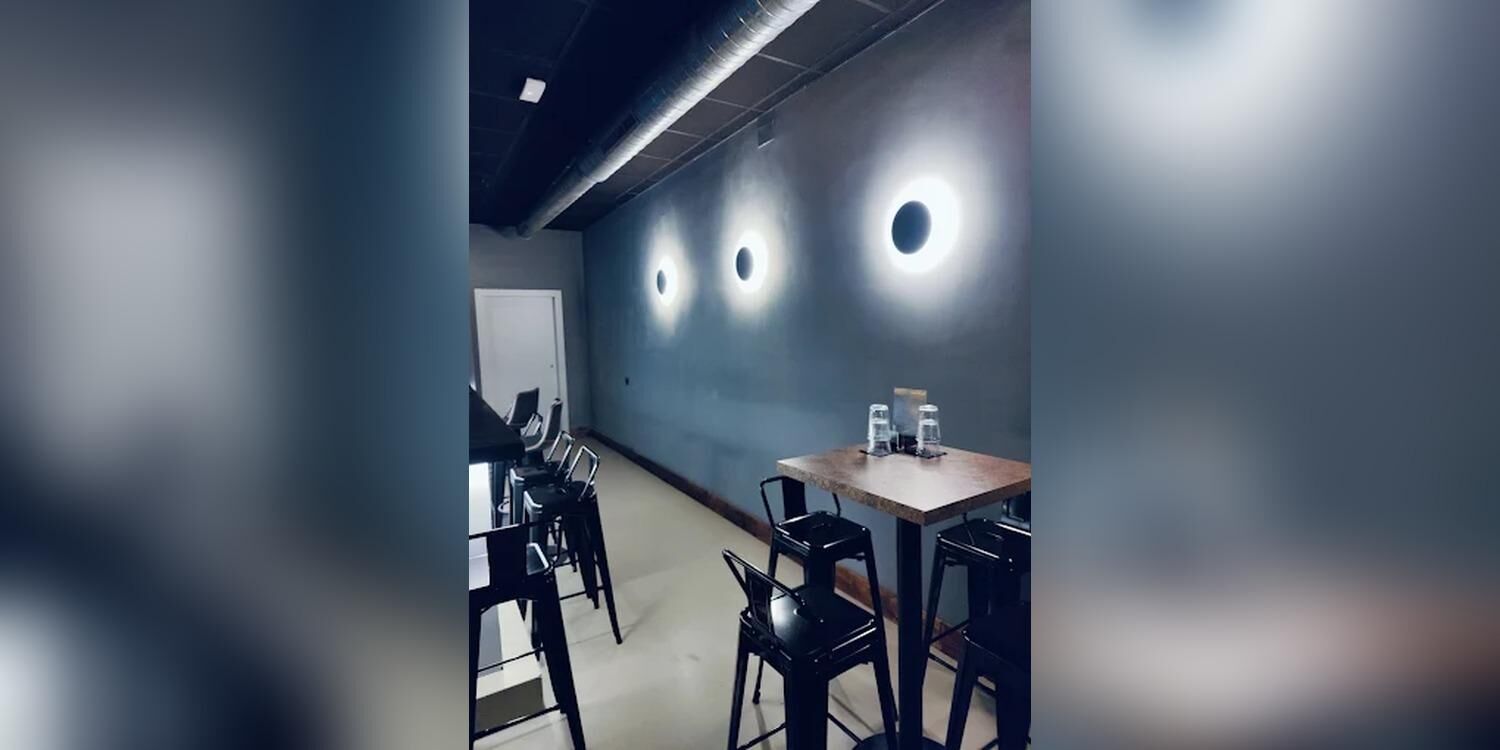 Nautilus Wine Bar, bar