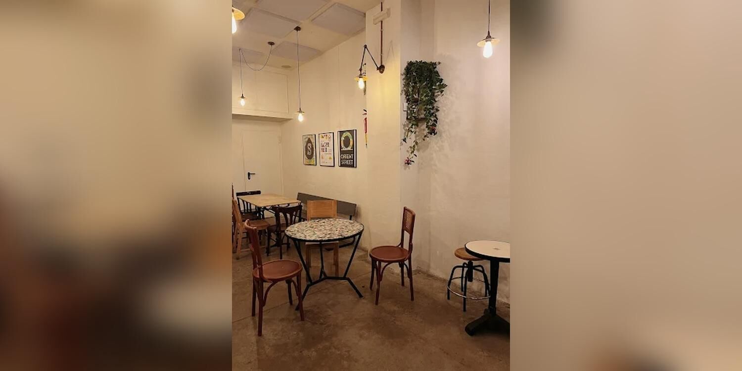 La Sitgetana X Orient street, bar