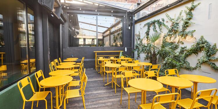 Mylène - privatisation, rental_room