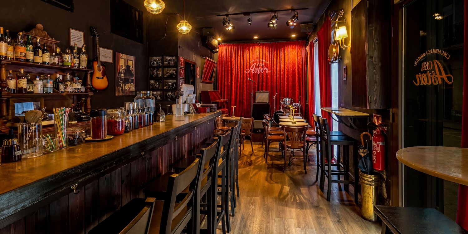 Casa Astor, bar
