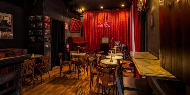 Casa Astor, bar