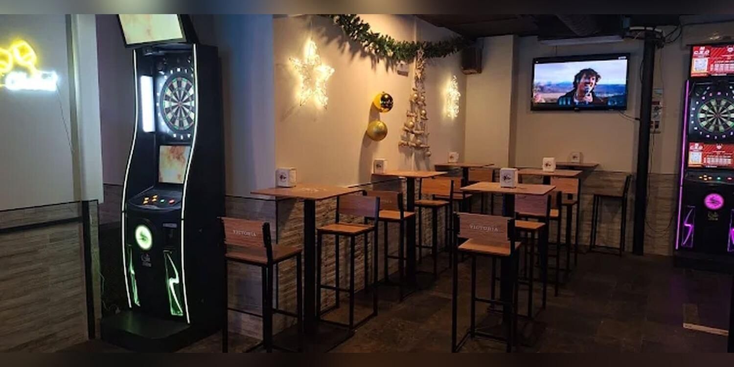 Rachel’s coyote, bar