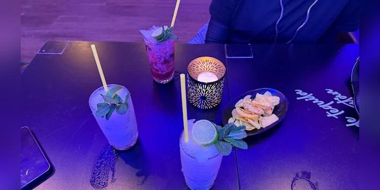 Bar Poker de copas, bar