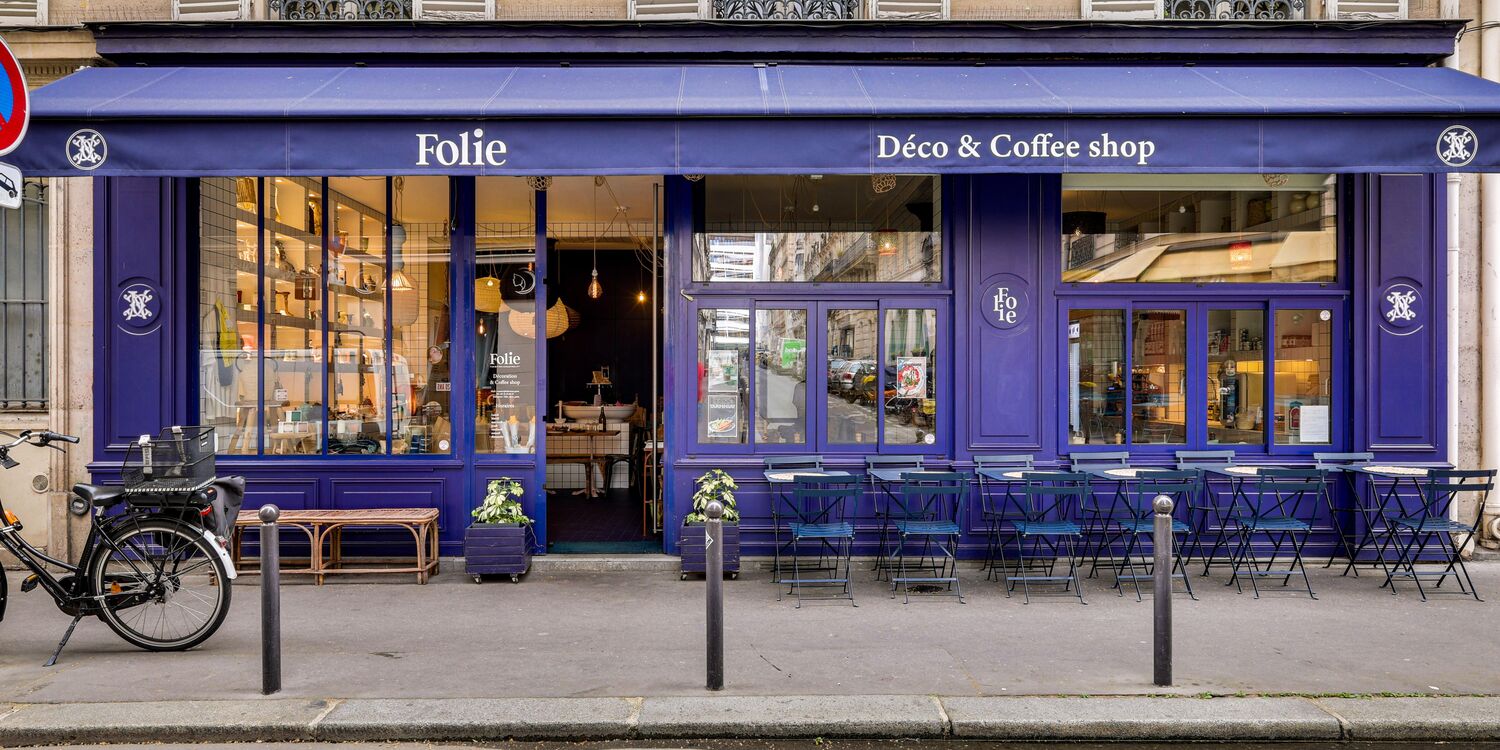 Folie, bar