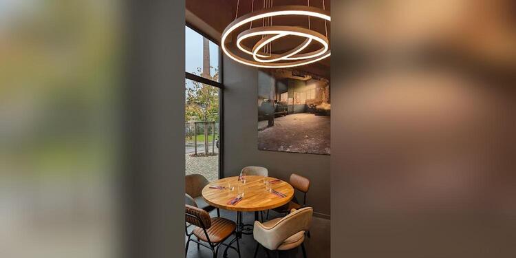 LA PRESSE, restaurant