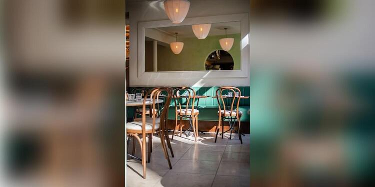 Capsle Restaurant, bar