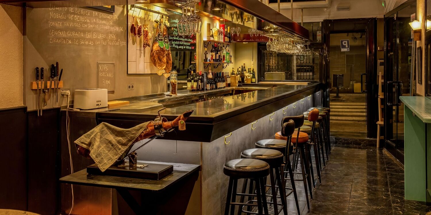 Bodega Arimón, bar