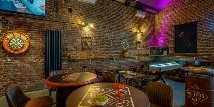 Warrior Factory, bar