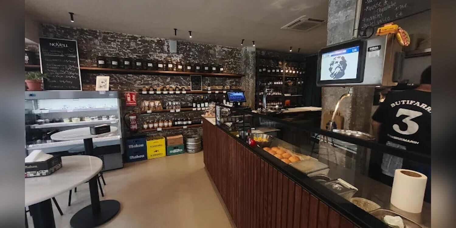 Ultrapaninos Marín, bar