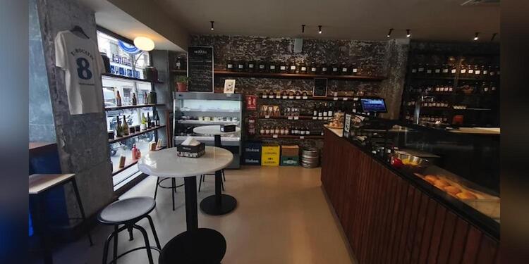 Ultrapaninos Marín, bar